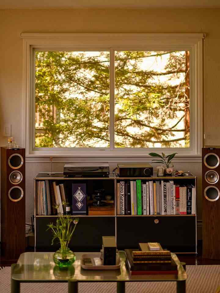 Some details that caught my eye today ☕️

#livingroomingerior #homegoods #houseplant #planterior #espressocup