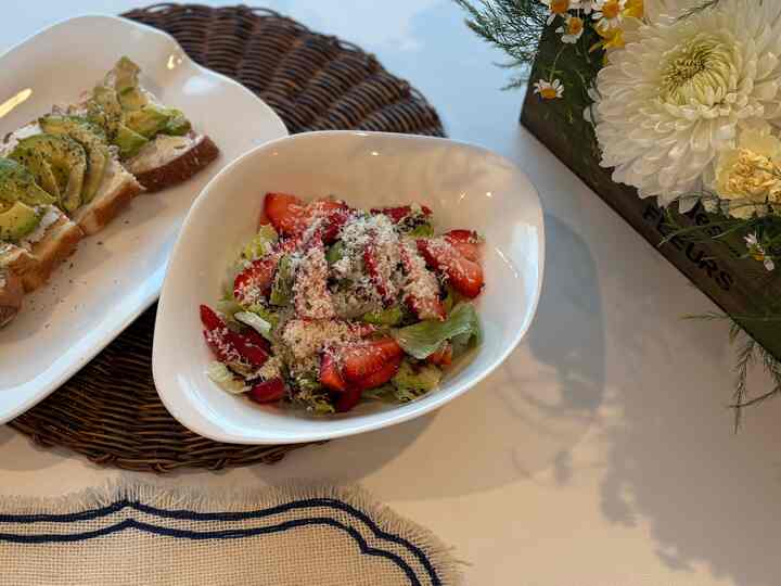 Minggu pagi yang santai,☀️
sarapan yang dibuat oleh suamiku.😀 

#sunday #breakfast #brunch #brunchplate
#Villeroyboch #morning