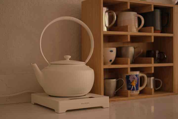 Tea time rituals 🫖

#homecafe #tearoom #teatime #balmuda #moonkettle