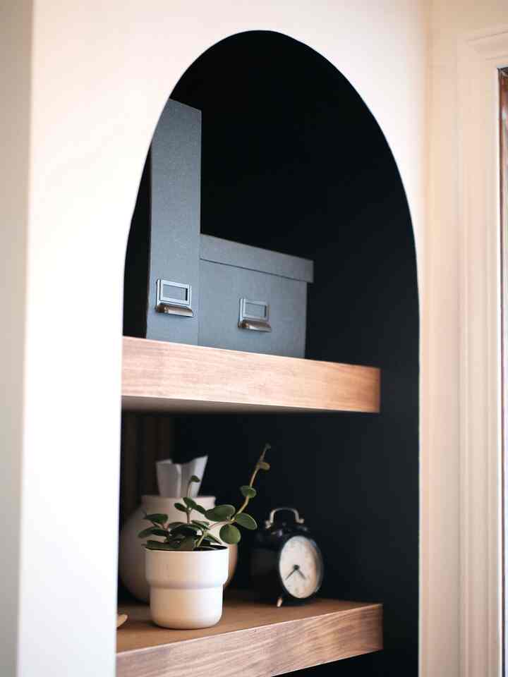 Swapped the doors for an open closet vibe—and wow, no more stuffy feels. That bottom drawer? Perfect for hiding all the not-so-aesthetic bits.


#entranceinterior #entrance #midcentury #Modern #moderninterior #shoecloset #shoecloset #shoecabinetinterior #hallway #shelf #shelfinterior #shelfdecoration #diy #arch #archinterior #archedwall #archeddoor #storagebox #storagebox #cabinet #ikea