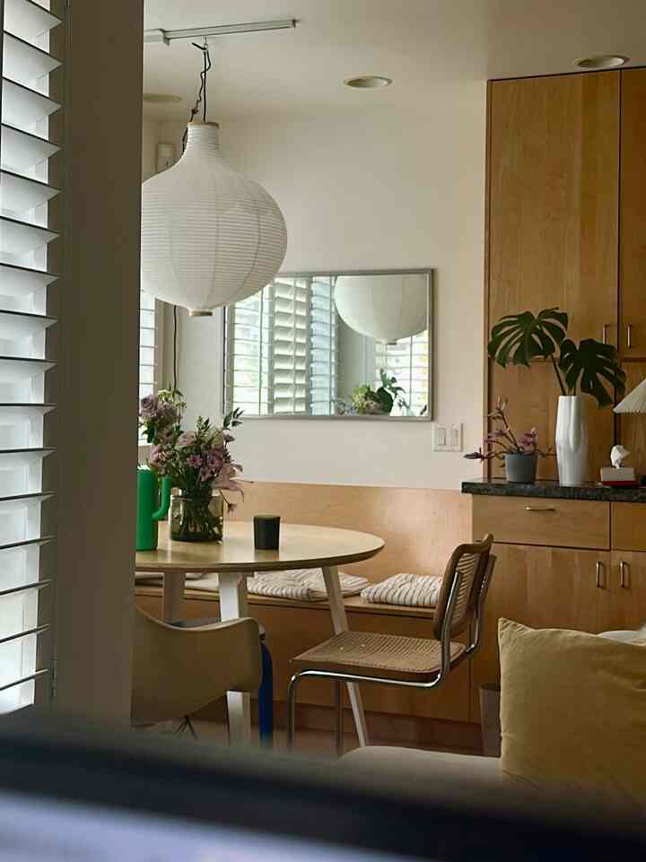 #breakfastcorner #diningroom #livingroom 