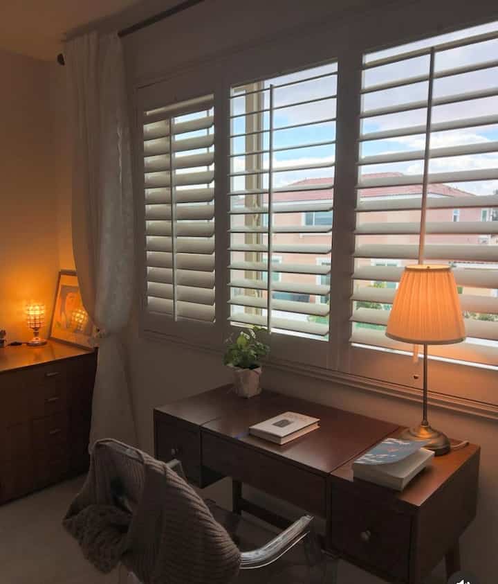 My bedroom vanity doubles as a desk.☺️
It’s a foldable one—so I open it when I do my makeup, and close it when I’m done, turning it into a neat little workspace.
I love its color, and it’s sturdy too.
It’s one of those pieces I find both beautiful and practical—something I’d truly recommend.🤎
#vanity #vanityinterior #bedroominterior #deskterrier  #cornerphotozone 