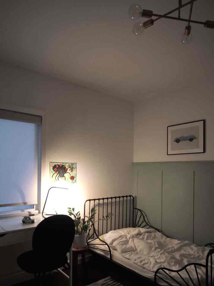 Lampu LED yang dapat disesuaikan dari IKEA ini membantu anak saya fokus di siang hari dan beristirahat dengan cahaya lembut di malam hari.

#kamaranak #Kidsroominterior #kids #kidsbed #ikea #sharedroom #desklamp #deskled #ledlighting #kidsroom #Kidsroominterior #ikeapictureframe #ikea #ikeadesk #ikeachair #ikeabed #ikeastorage #storagespace #sharedbedroom #Europeaninterior #Europeansensibility #Nordicinterior #NorthEurope #Nordicinterior #nordicstyle #kid #boardandbatten #walldecoration #wallinterior #desk