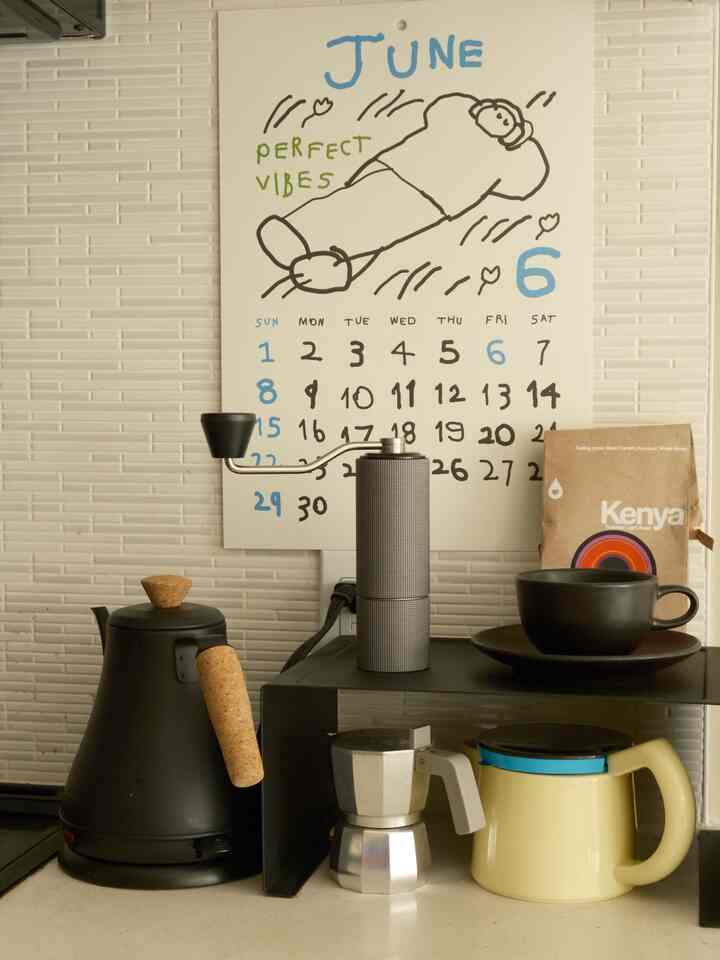 collection of my coffee and tea equipment at the corner of the kitchen ☕️🍵

#coffeetime #teatable 