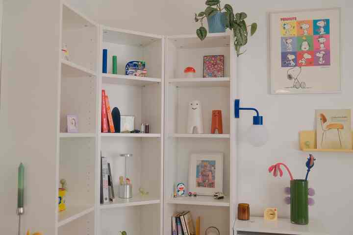 Home office bookshelves + decor! #bookshelf #homedecor 