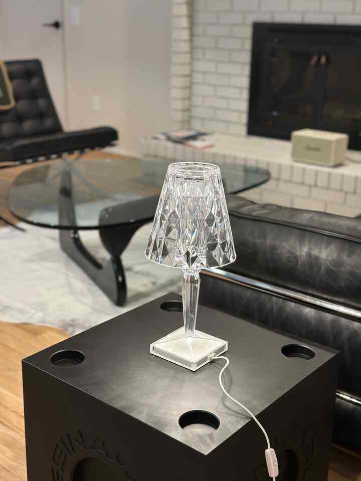 Love this new placement 🖤
 #livingroom #interiorobject #lamp #interior #kartell #BarcelonaChair #HermanMiller #Noguchi #coffeetable #livingroomfurniture #DWR #LC3 #designchair #designlamp #livingroomtable #designfurniture #HermanMillerDesign #cassina #interiorfurniture #livingroomsofa #decoratingtips #interiorgram #designer #livingroominterior #chairrecommendation #table #blackinterior #livingroomlighting #moderninterior #modern 