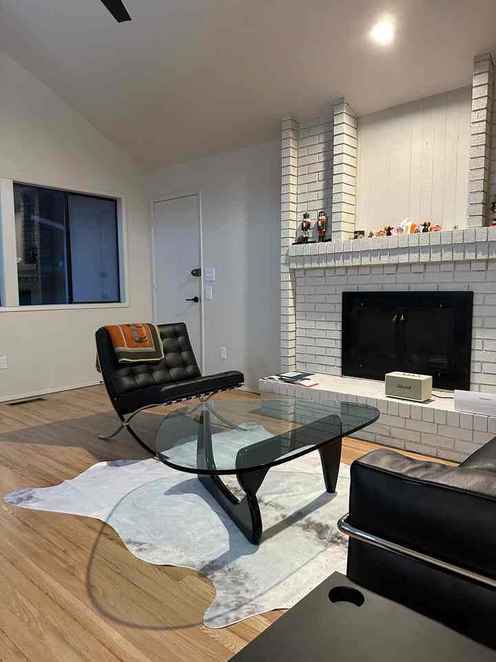 Thrilled to welcome my family for Independence Day in our newly revamped living room! 🇺🇸✨ Can't wait to celebrate together in this cozy space. #FamilyTime #IndependenceDay #July4thDecor #July4Vibes #FourthDecor #IndependenceVibes #FestiveAtHome #July4thReady #livingroom #interiorobject #lamp #interior #coffeetable #livingroomfurniture #DWR #designchair #designlamp #livingroomtable #designfurniture #cassina #interiorfurniture #livingroomsofa #decoratingtips #interiorgram #livingroominterior #table #blackinterior #livingroomlighting #moderninterior #modern