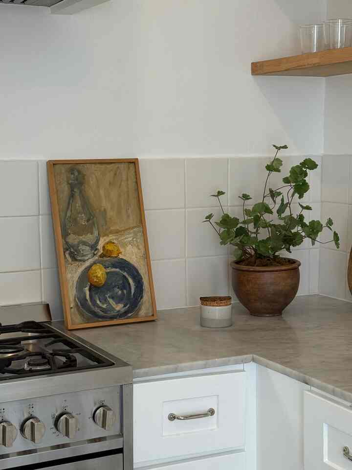 #rustic #vintage #vintageinterior #WoodInterior #minimalistkitchen #minimalinterior #kitchen #spanishstyle #breadboard #cozy #cozykitchen