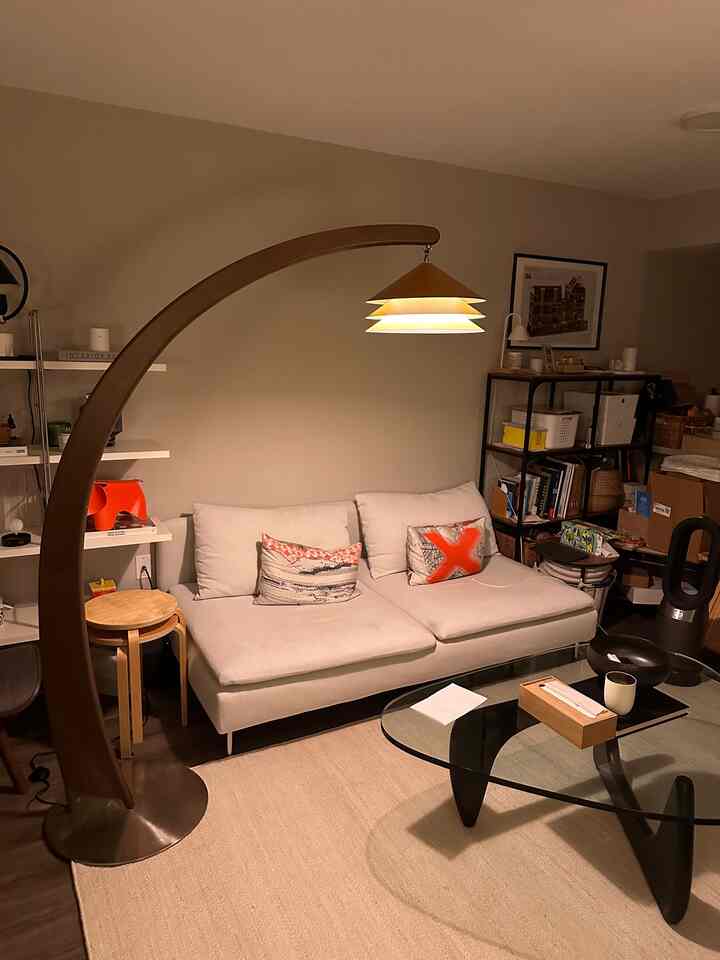 Changing the pendant really changed the whole vibe of the space 🔥
#CozyVibe #LampFind