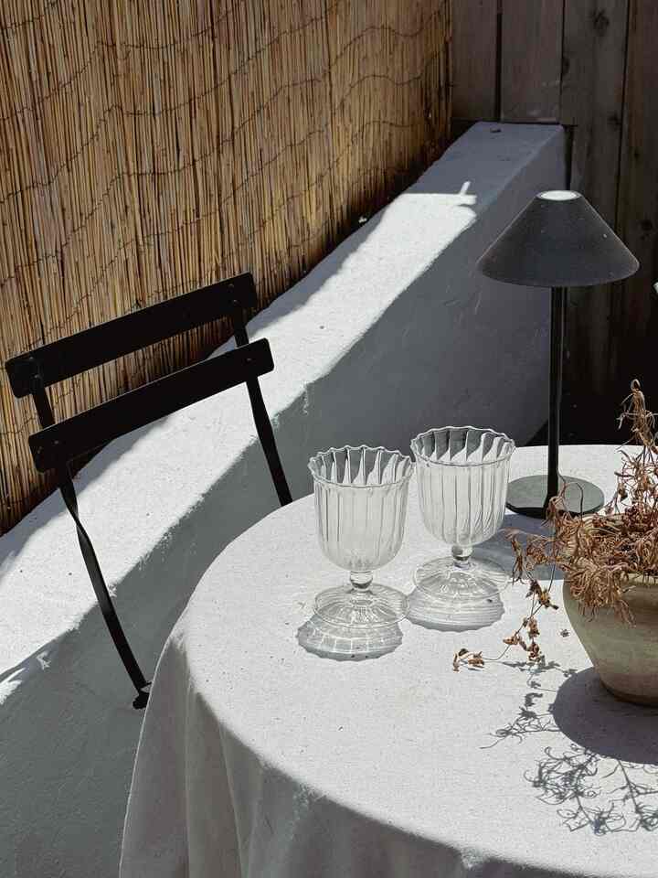 Small cozy backyard🥰

#SummerReady #Summervides #summerstyle #summerathome #backyard #outside #outdoortable #outdoordining