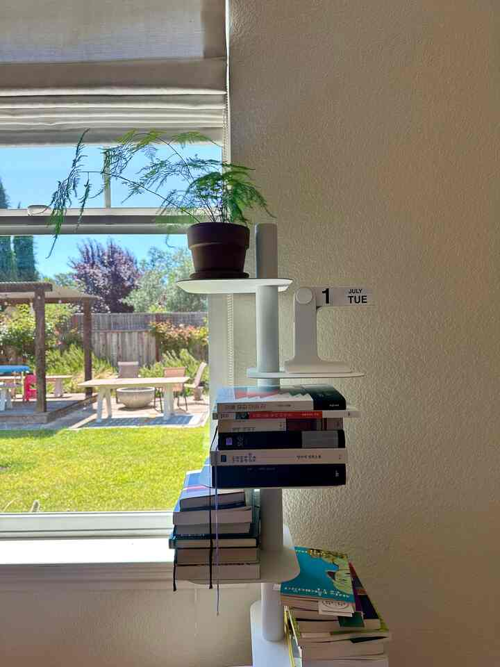 Happy July and my happy foster kitten in the bedroom☺️🤍

#SummerReady #bedroominterior #bedroom #readingspace 