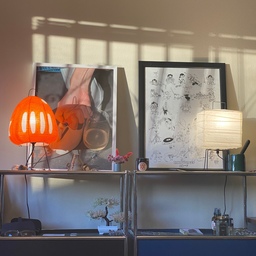 Sunlight hits this little area of space so nicely #mcm #akarilamps #summerrooms #cozyhome #modernhome