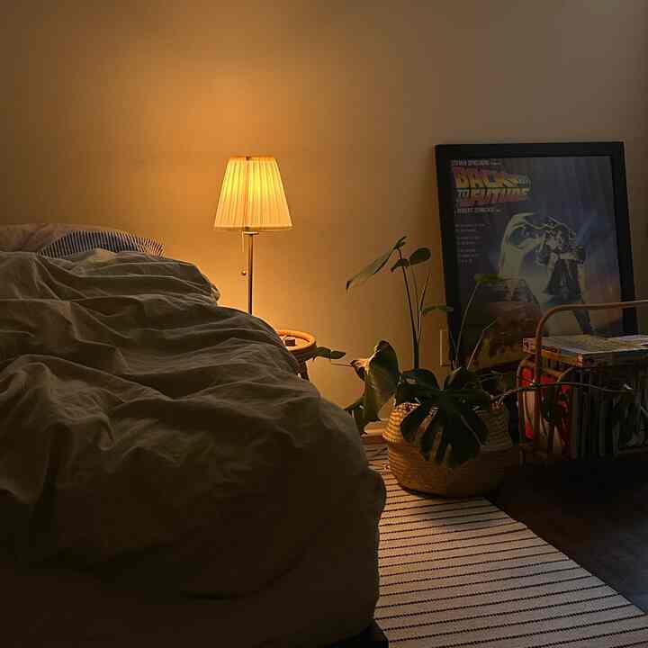 Cozy bedroom vibes
#cozybedroom #bedroominterior #bedroomdecor #warmfeeling 