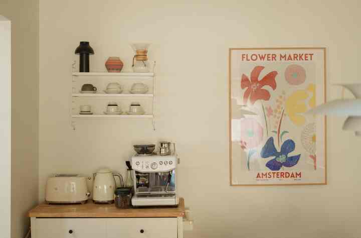 My little coffee station ☕️ 
#homecafe #summerhomedecor #summmervibes #coffeebar #midcenturymodern 