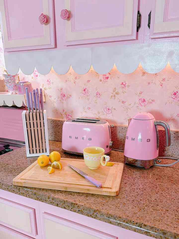 #coquette kitchen. A #pink #cottage girl’s dream. ￼
