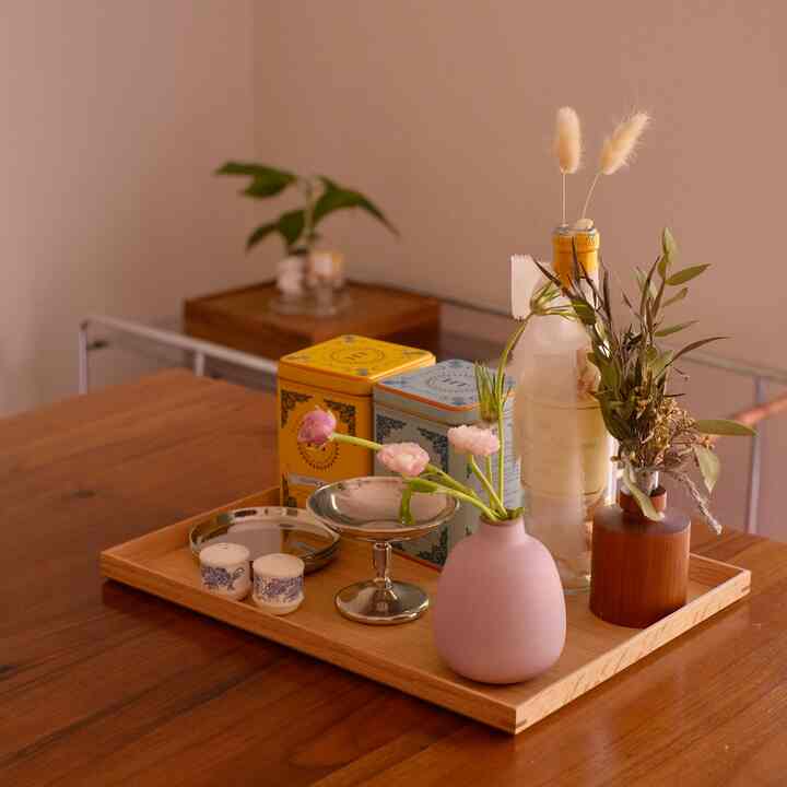 What’s on your dining table constantly?

#woodendiningtable #diningtable #diningroom #woodentray #tray #cozyinterior #cozydining