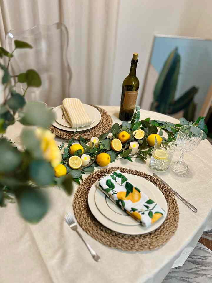 Just a little lemon love on the table 🍋✨
Fresh blooms, citrus, and a cozy vibe for two.


#summerparty #tablescape #cozyhome #ohouseambassador #homedecor #dinnerpartydecor #summerstyle #decorinspo