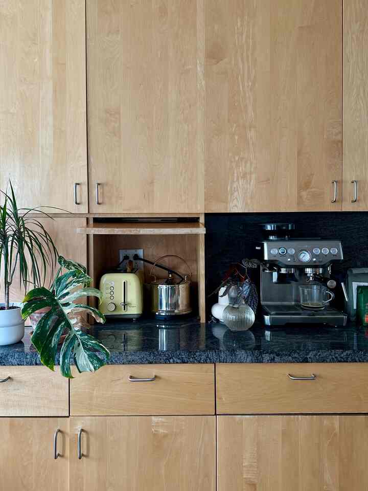 Coffee & breakfast nook
Love this hidden space that I can hide items that I dont use everyday. 
#coffeemachine #coffeetime #storagespace #kitchen #countertop #WoodInterior 