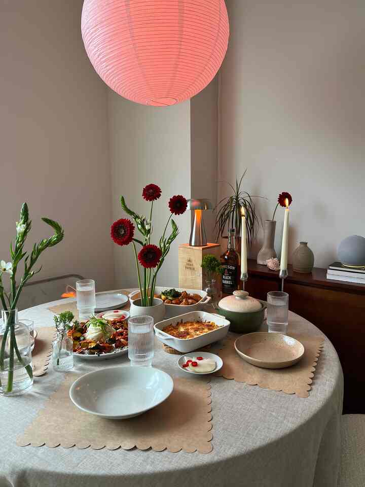 Tagged posts featuring Hiasan Round Linen Tablecloth 1