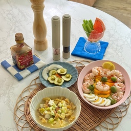 ✨ Weekend table, but make it pretty!
Fresh shrimp, veggies & a pop of citrus —
plus a cozy Korean soup moment.
My kind of slow ✨yet vivid✨ morning 💛🌿
Styled with lovely coasters from @ohouse 💙
#OhouseAmbassador #WeekendVibes #HomeCafe #TableStyling #KitchenAndDining #HomeInspo #BrunchAtHome #CozyCorner #InteriorVibes #FoodieLife #HomeDecorLove #KitchenAesthetic #StyledTable #SlowMorning #OhouseStyle