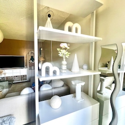 Simple white accents that add elegance without the splurge ✨
Small details, big difference 🤍
#homeaccents #budget #homedecor #affordablestyle #homestyling #apartmentdecor #ohouseambassador
