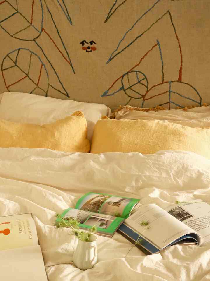 styling my bed with warm colors and playful throw - I always love adding one playful element to my space ✨

#MySpaceMyStyle #homewithpersonality #roominspo