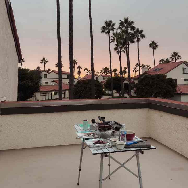 Brought a little bit of camping to my patio for a simple dinner — no chairs, just standing and keeping it easy. 

#camping #campingtable #patio #lanai #snowpeak #kbbq #hydroflask #dinnerware #outdoor 