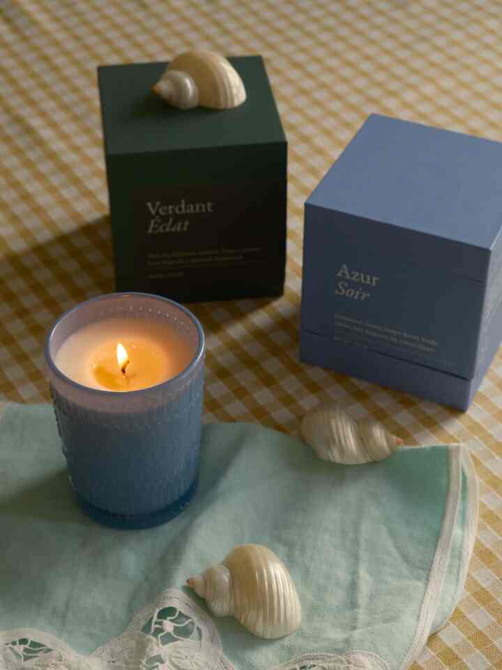 Candles are the easiest and most affordable way to instantly change the mood of a space. 

#budgetfriendly #candledecor