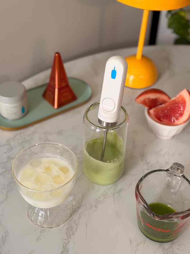 Morning rituals I never skip — iced milk + fresh whisked matcha 🍵✨
A little calm, a little energy, all in one cup.


#OhouseAmbassador #MorningRituals #MatchaMoment #KitchenStyle #CoffeeCorner #HomeWithOhouse #CozyKitchen #DailyRituals
