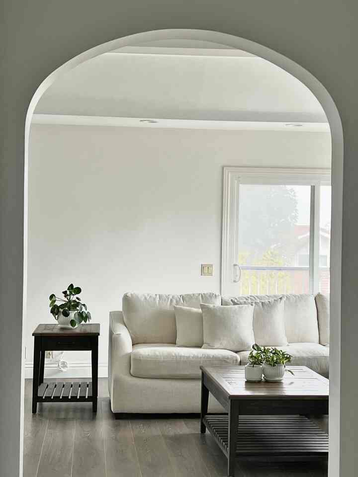 Same spot, different light 🤍
Cloudy ☁️ or sunny ☀️
Still my favorite reading nook 📖

#OhouseAmbassador #오하우스앰버서더 #HomeVibes #CozyCorner #ReadingNook #HomeStyling #InteriorInspo #WeekendVibes #HomeDecor #BookLover #ReadingTime #MyHome #감성인테리어 #집꾸미기 #홈카페 #내방꾸미기