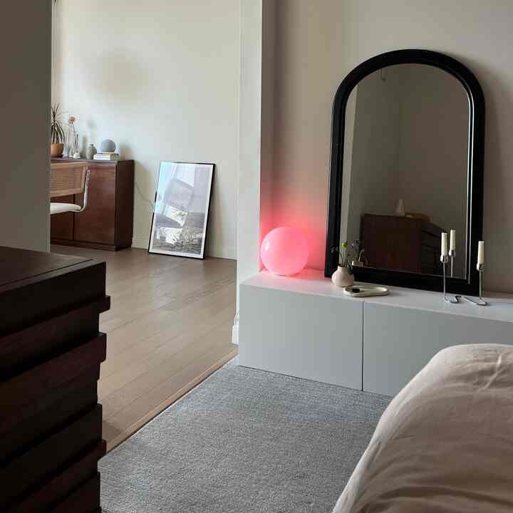 Why does weekend always fly by so quick🙃
#bedroom #cozy #minimal #homedecor