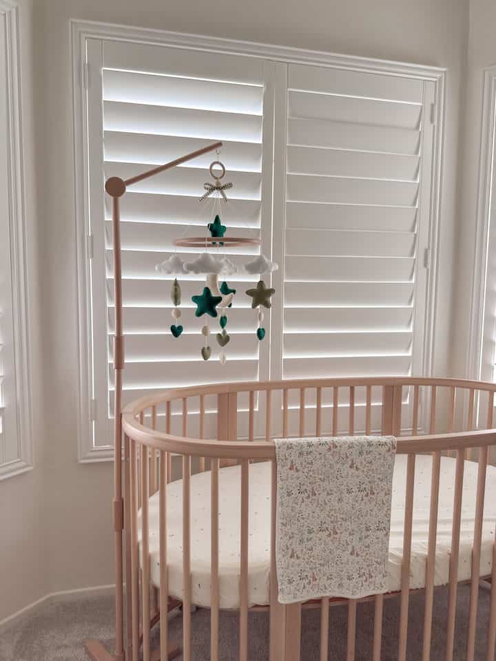 Slowly getting ready for a new addition of family. So in love with the crib and how handmade baby mobile turned out! 💕 

#nursery #bedroom #crib #baby #stokke #ralphlauren #blanket #mattress 