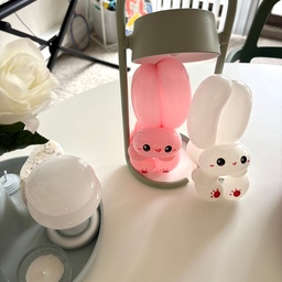 Making balloons was way more fun than I expected! 🎈✨
They are so adorable 🤍🤍🤍
#livingroom #party #partydeco #hbd #balloonparty #balloon