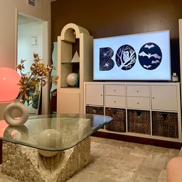 Boo! 👻
Keeping it simple but festive
warm lights, fall tones, and a little Halloween spirit at home 🎃✨
#halloweendecor #halloweenvibes #spookyseason #fallfun #homefortheholidays