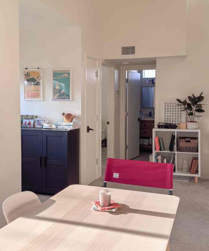 Afternoon sunlight hits cozy and warm

#ikeadiningtable #ikea #snowpeak #frames #familyroom #chairs