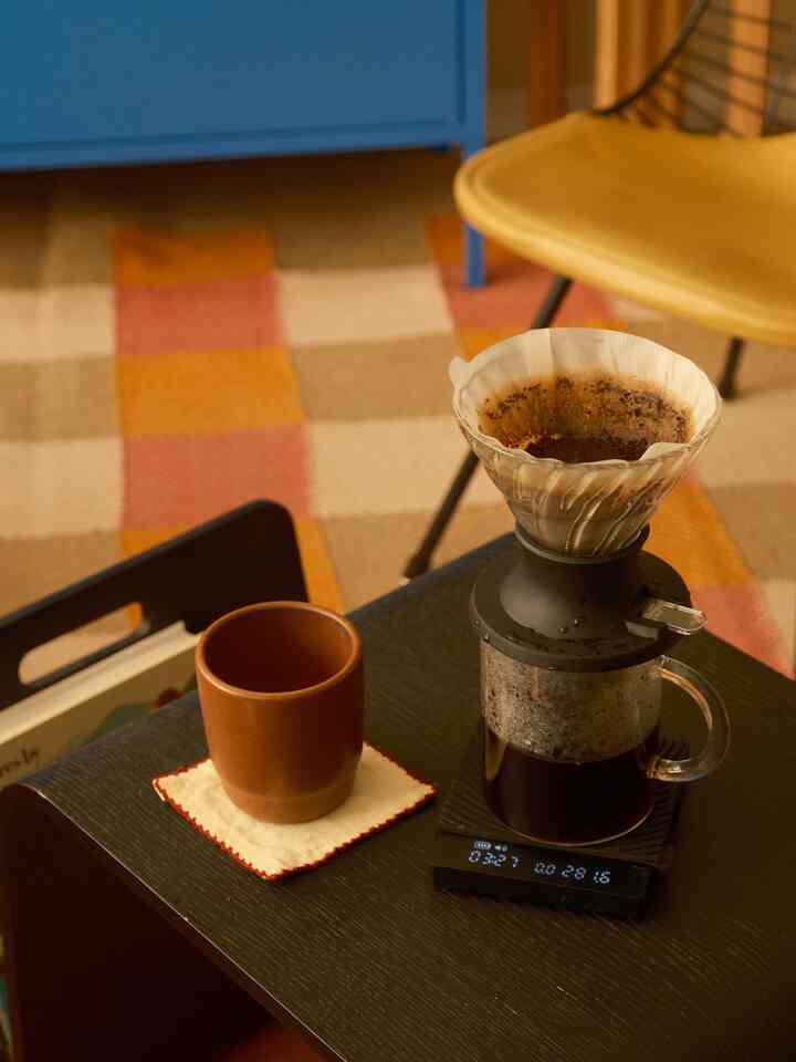 Suka banget pakai Hario Switch untuk kopi sehari-hari 🥹🤎

#coffeeroutine #coffeetime #pourover