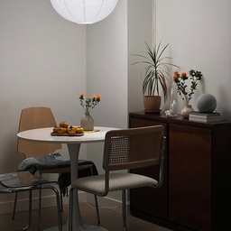 Bringing bits of fall home
#cozyhome #falldecor #minimal