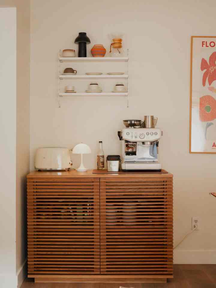 Kami merenovasi kedai kopi kecil kami ☕️

#midcenturymodern #coffeecorner #coffeebar #coffeemachine #coffeetime