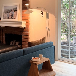 Rain outside, music on, mood lights glowing - my favorite kind of day. 
#moodlighting #cozyhome #cozycorners #homeinspiration #walllighting #homeinteriors 