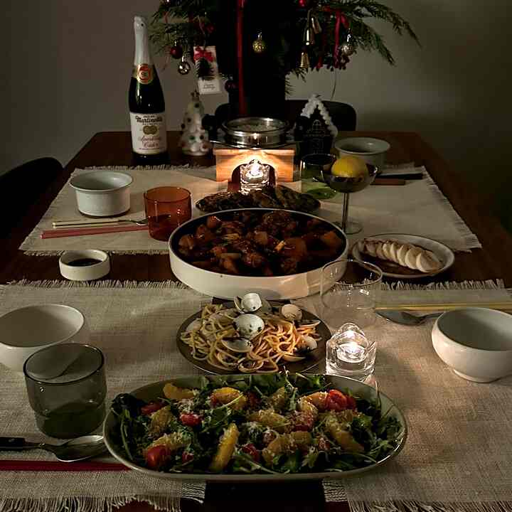 Friendsgiving vibes😍
#OhouseGather #OhouseGlow #OhouseGrateful #friendsgivong #thanksgivingdecor #gatherandglow