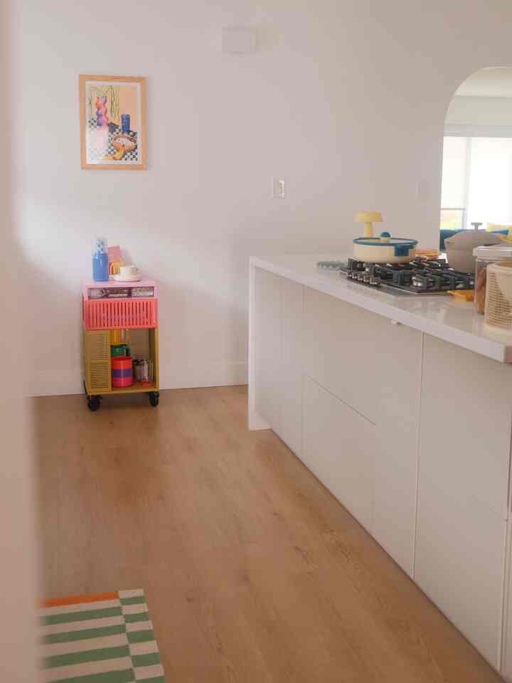 Love when the kitchen feels clean, bright and cozy when its a little bit gloomy out. ☁️💕 #kitchendecor #kitchenvibes 