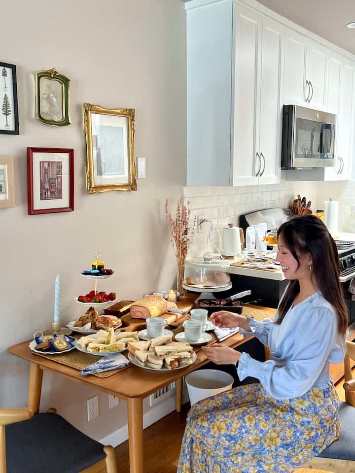 Tea is served 🍰☕️🫖 #teatime #afternoontea #host