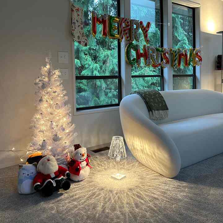 Holiday vibes in full swing 🎄 The lamp’s soft glow and the sparkle of the tree make everything feel magical 🤍

#WelcomeChallenge #OhouseGather #OhouseGlow #OhouseGrateful #gatherandglow #friendsgiving #thanksgivingdecor #cozyhome #whiteinterior #lamp #interior #kartell #coffeetable #livingroomfurniture #designchair #designlamp #livingroomtable #designfurniture #cassina #interiorfurniture #livingroomsofa #decoratingtips #designer #livingroominterior #chairrecommendation #table #monochrome #livingroomlighting #moderninterior #light 