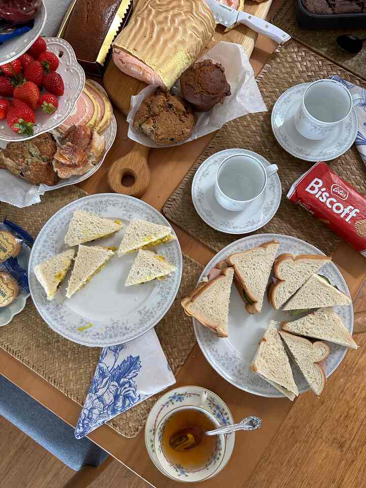 Afternoon tea spread 🍰☕️ #hightea #teatime #diningtablespread #finechina 