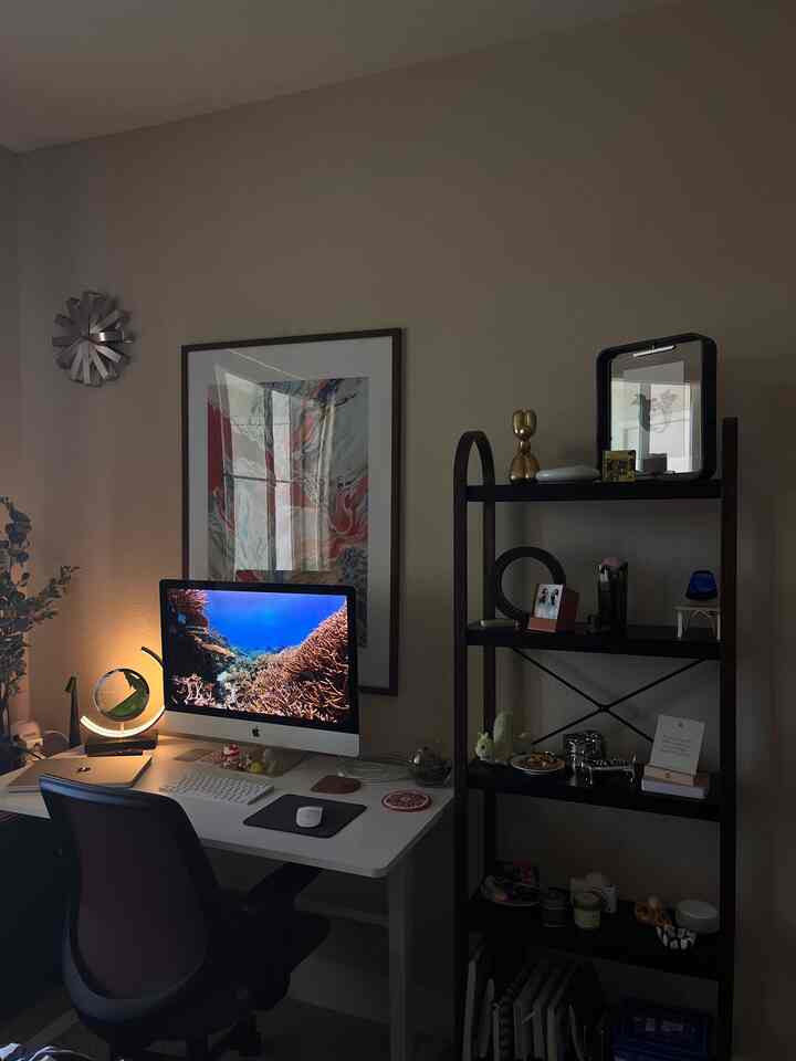 Tagged posts featuring Bellwood Picture Frame 1