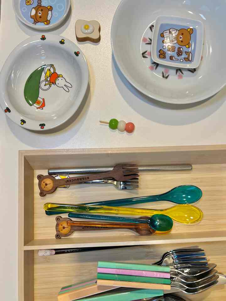 Colorful cutlery and cute dishes only 🍡

#colorful #kitchen #miffy #cutlery