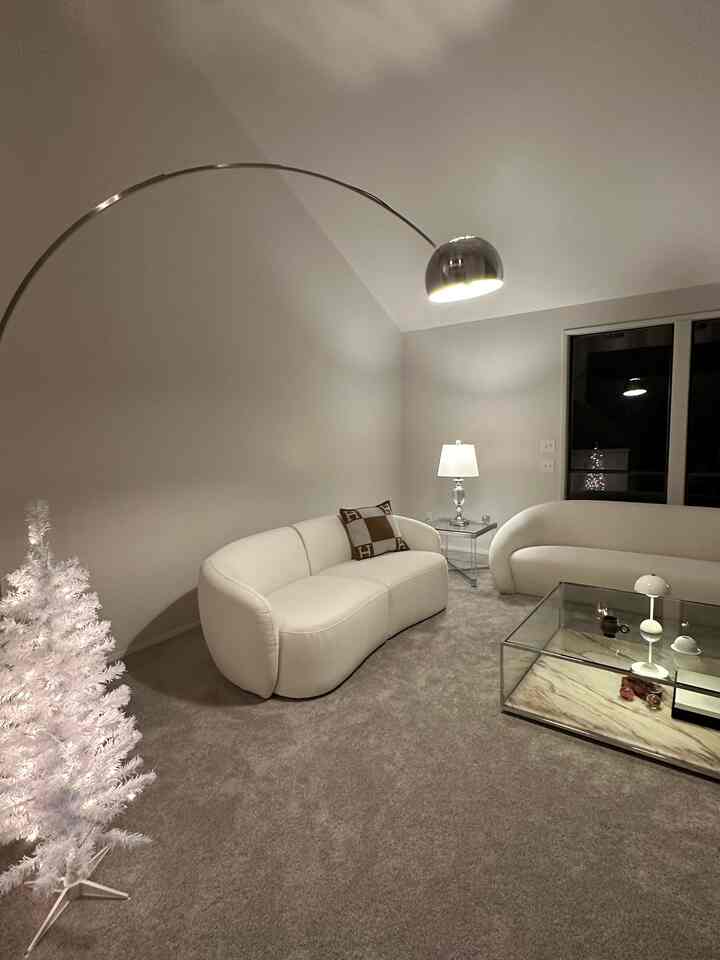 We got this white christmas tree as a gift from our friends and although its size may be small, we love how it matches the white interior of our living room and brings so much bright energy to the space! 🤍

#OhouseTree #OhouseGather #OhouseGlow #CozyHome #OhouseReset #Ohouseglow #Ohousecleanse #NewYearReset #lamp #interior #kartell #coffeetable #livingroomfurniture #designchair #designlamp #livingroomtable #designfurniture #cassina #interiorfurniture #livingroomsofa #decoratingtips #designer #livingroominterior #chairrecommendation #table #monochrome #livingroomlighting #moderninterior #light 