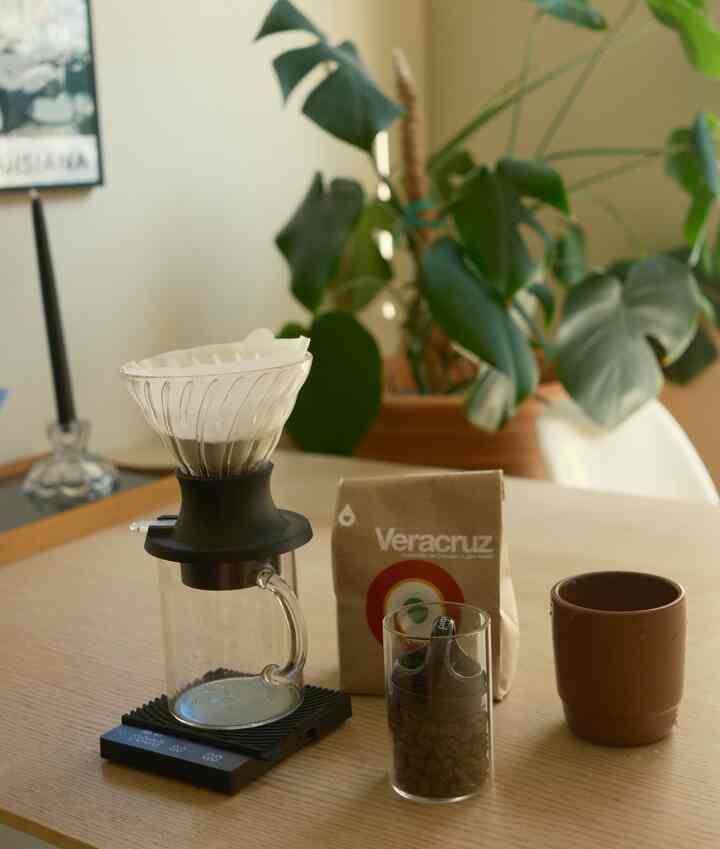 my pourover gear set! 

#coffeestation #pourover #coffeemaker #dripcoffee