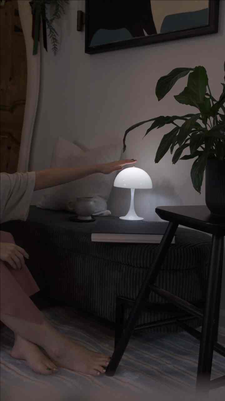 Isn’t it amazing how a rug alone can change the entire vibe? 

I just reset my entryway with a new blue stripe rug from Ohouse, and the difference is incredible.

The best part? My kids are literally taking turns lying on it because it is so soft.
It feels so much more refreshing and bright compared to my old beige rug.
It is amazing how a simple styling choice can completely boost your mood.

What is one area of your home you are planning to reset this year?


#OhouseRug #Ohousecozy #Ohouseglow #Ohousestyling #NewYearReset #HomeStyling #InteriorInspo #OhouseAmbassador #오늘의집 #러그인테리어 #현관꾸미기 #홈스타일링 #집꾸미기 #리셋챌린지 #아이있는집 #캘리포니아일상 #entrance #softrug #cozyrug #rugstyling #cozydecor #nordic