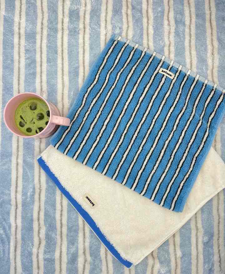 my fav things: stripes & matcha

#ohouserug #ohousecozy #bedroom #miffy